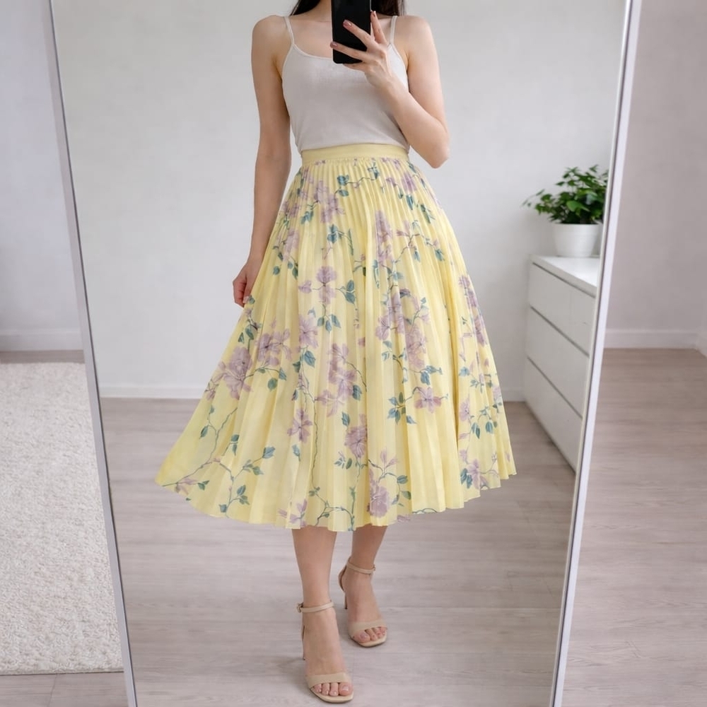 RED Valentino Pleated Floral Midi Skirt Pastel Yellow Italy Size 42, MSRP $975 - Picture 5 of 16